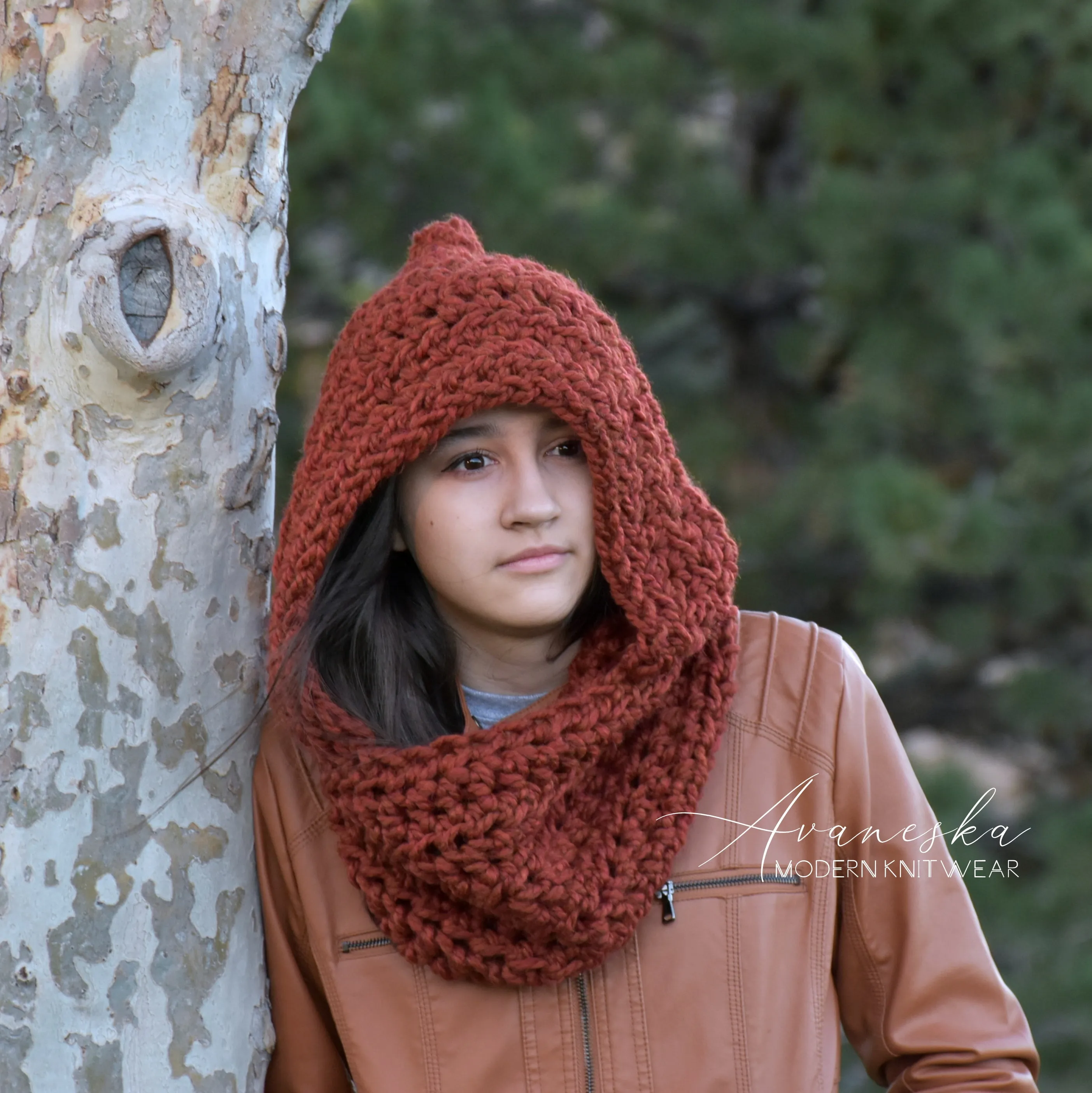 Chunky Hood Scarf | THE WELS