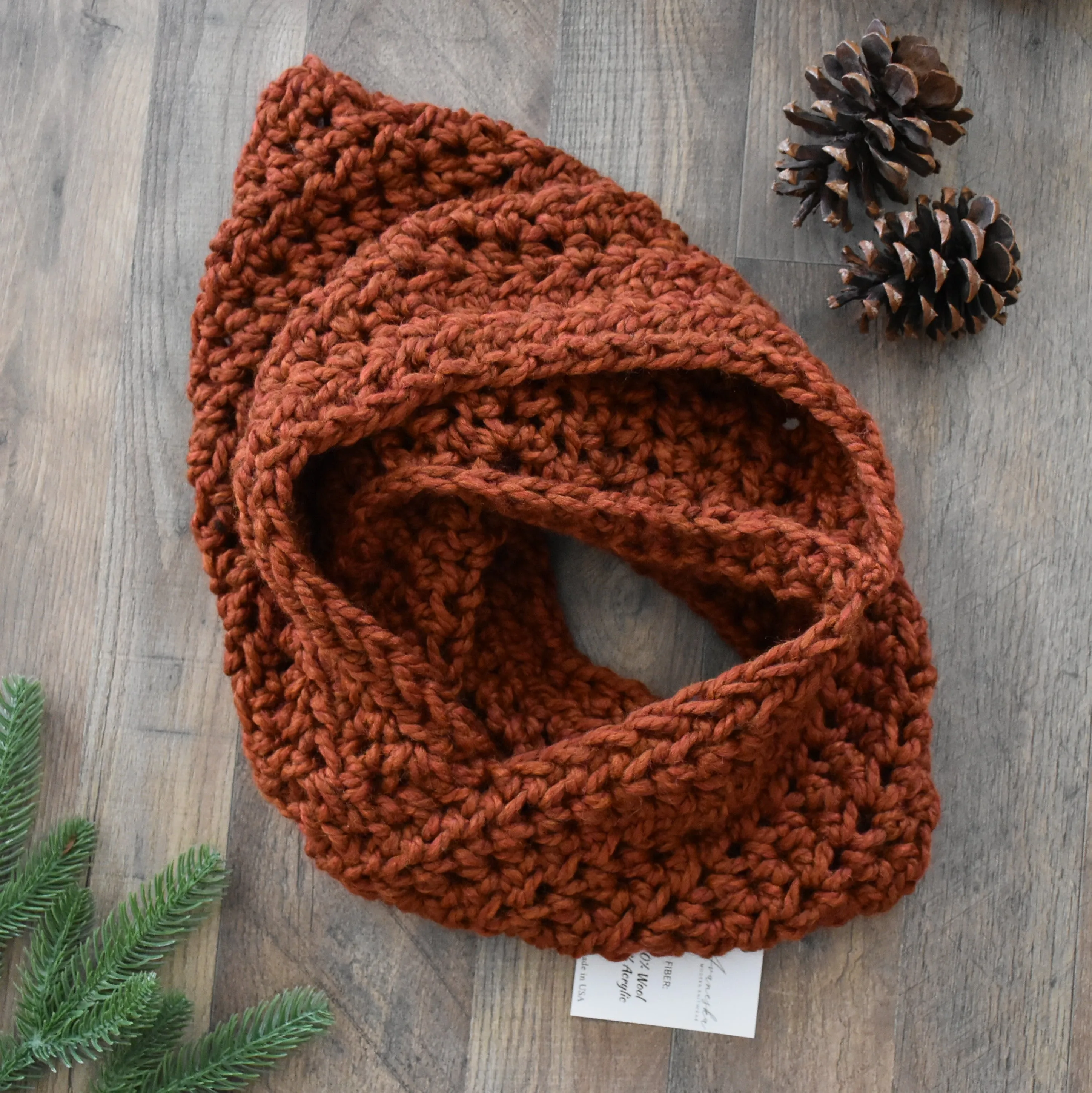 Chunky Hood Scarf | THE WELS