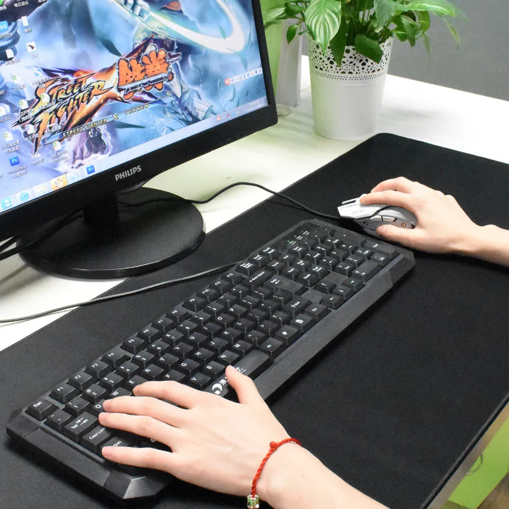 Large Rubber Anti-slip Gaming Mouse Pad