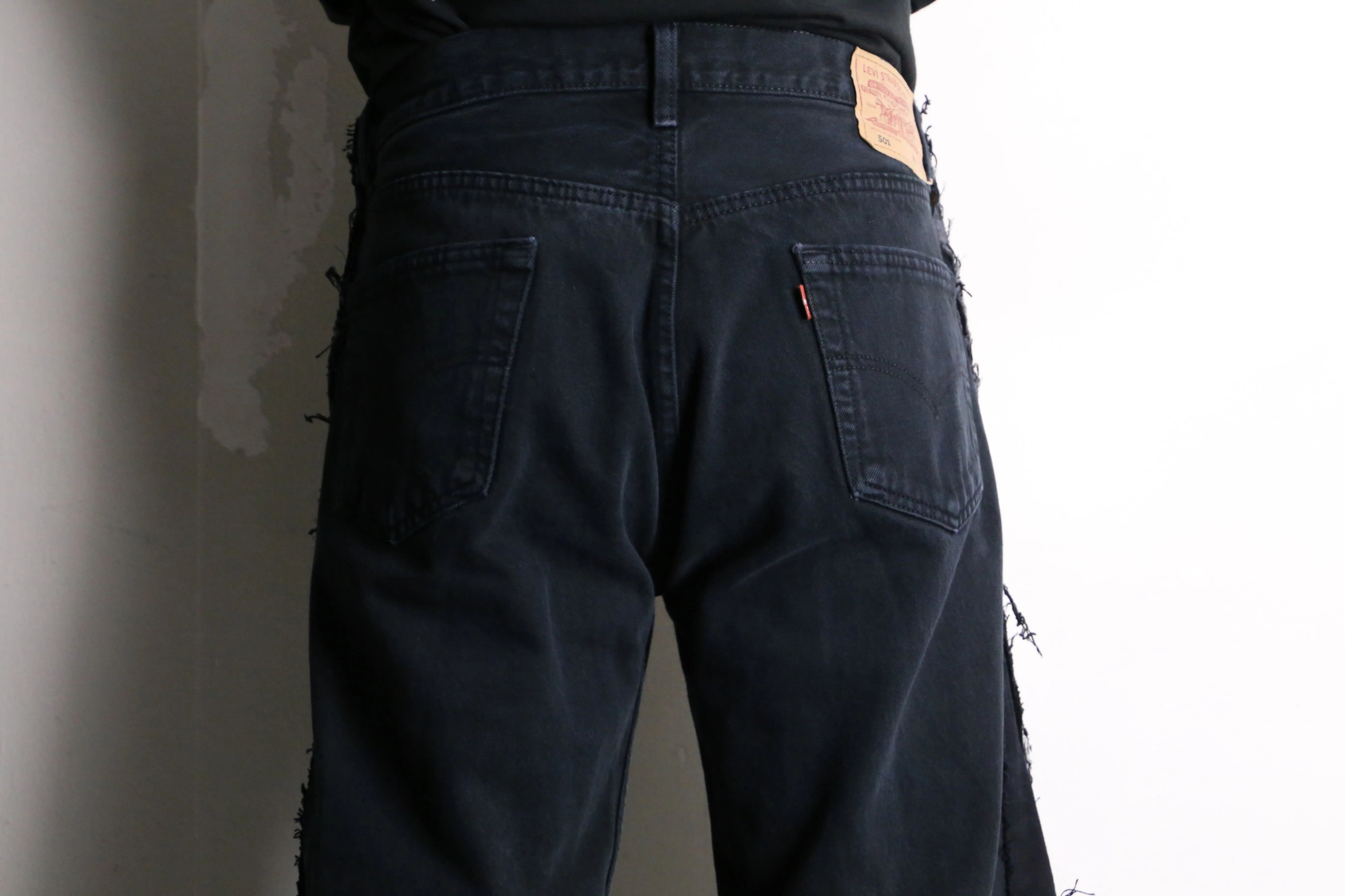 remake "再構築" black color gimmick flare denim pants