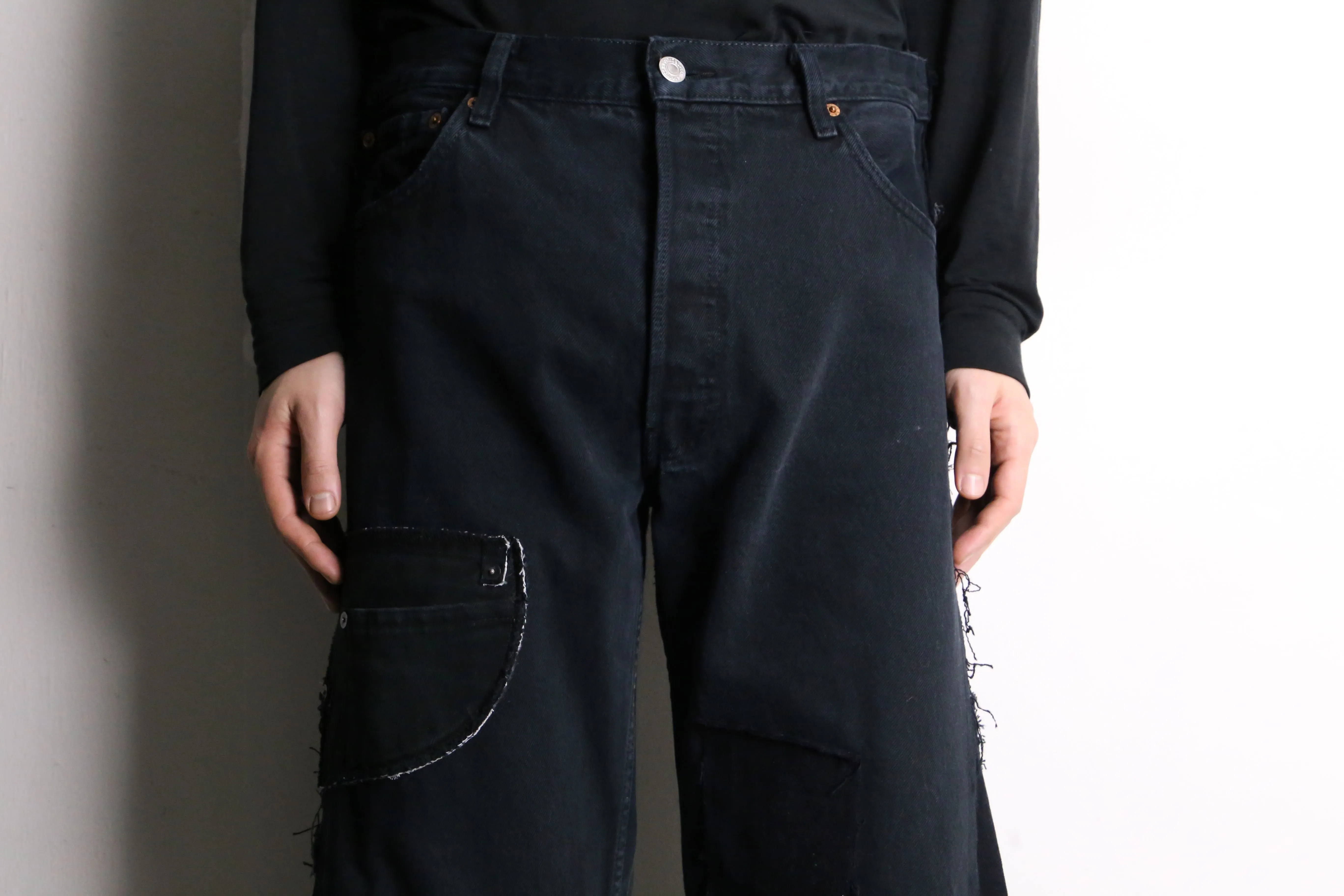 remake "再構築" black color gimmick flare denim pants