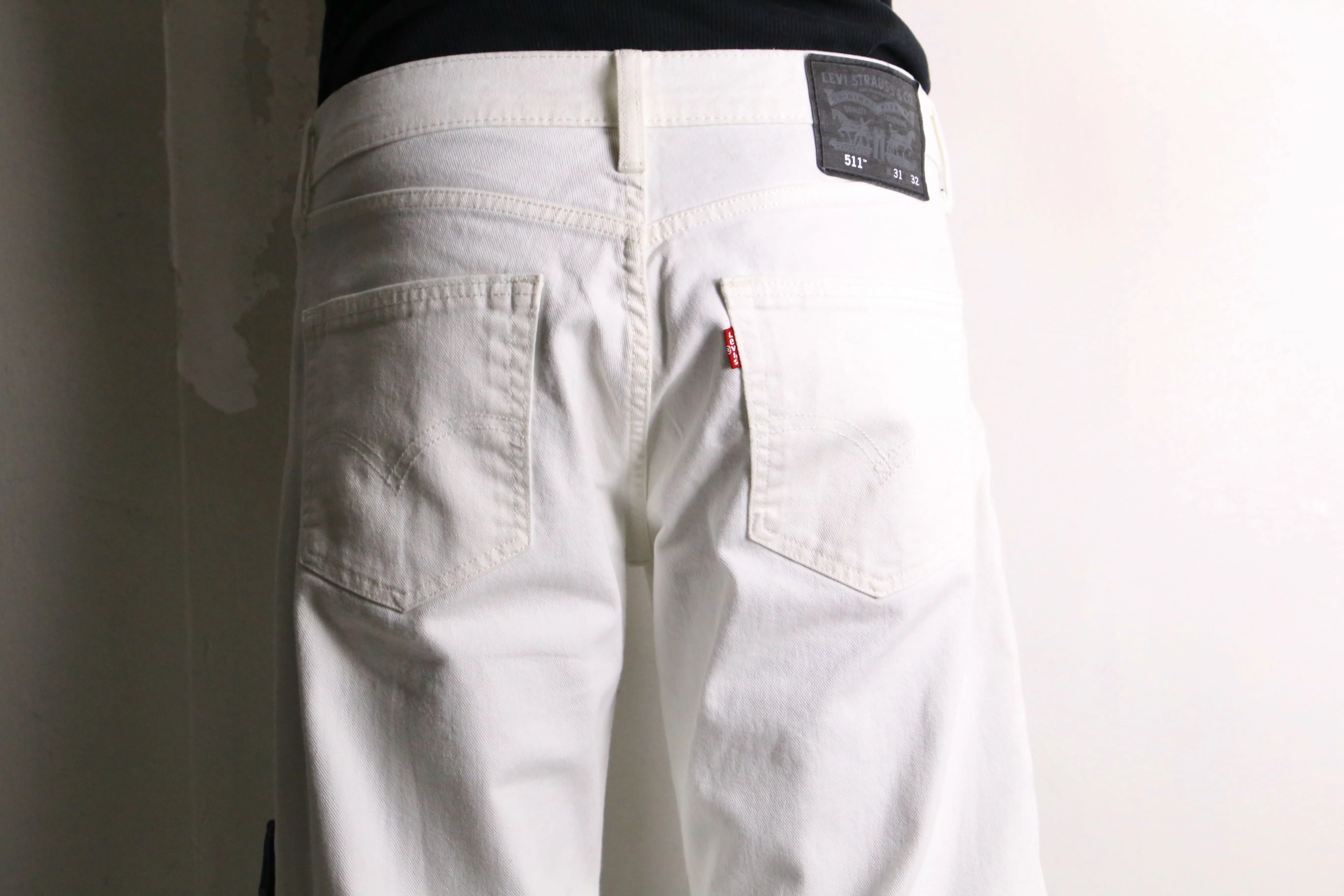 remake "再構築" gimmick flare white ×blue denim pants