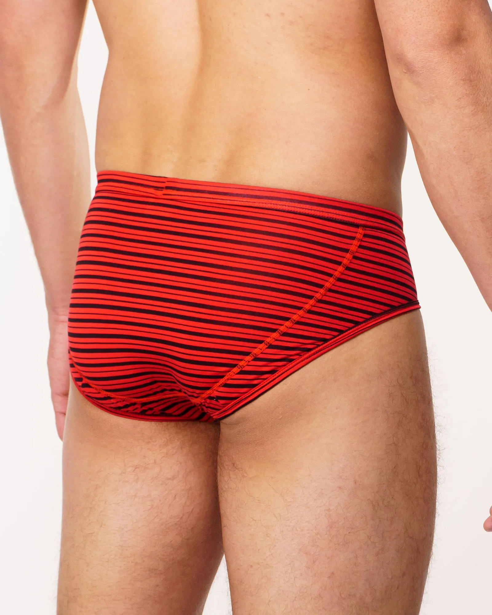 Slip Bodyskin rouge avec lignes