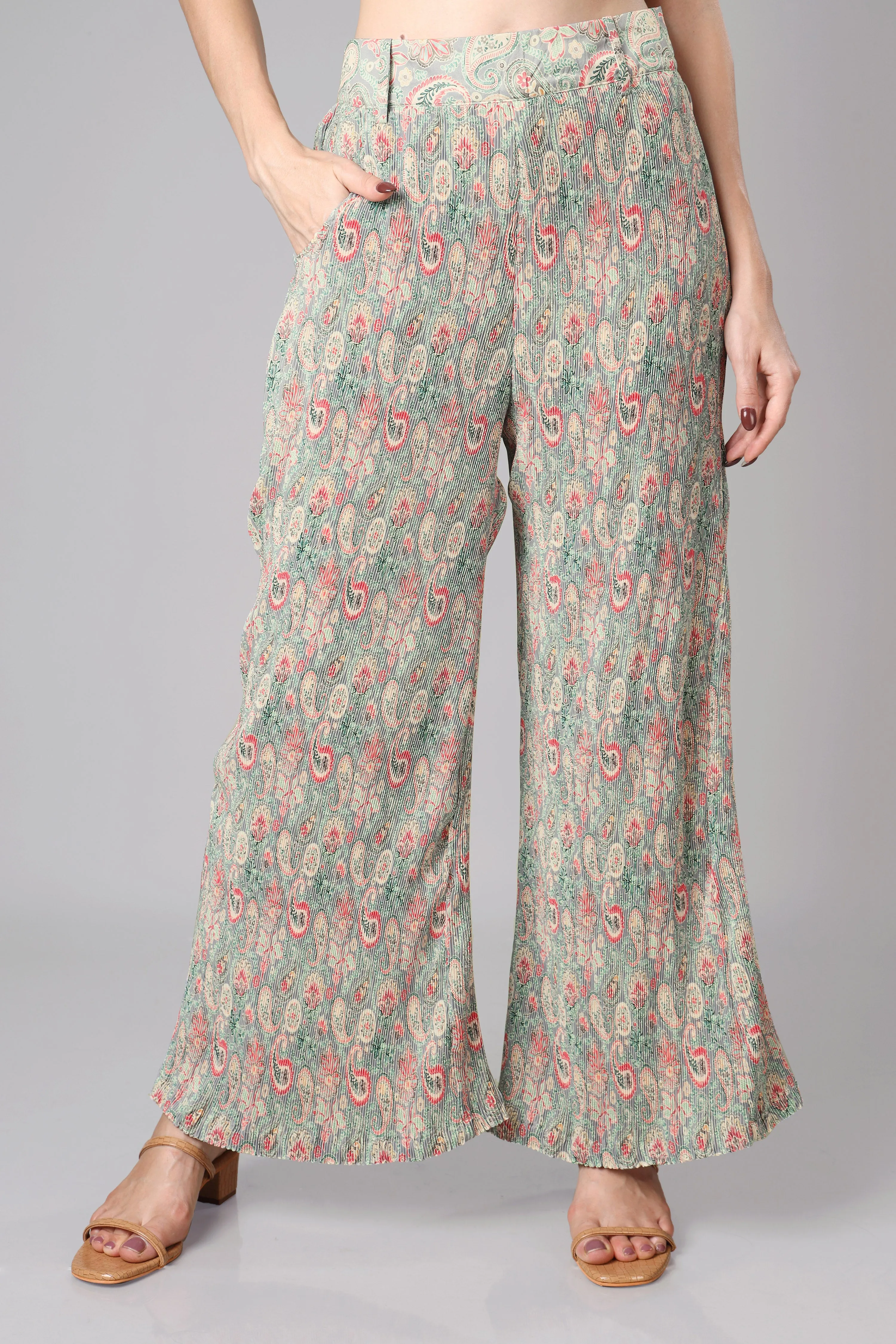 Vintage Paisley Pleated Ladies Bottom Wear