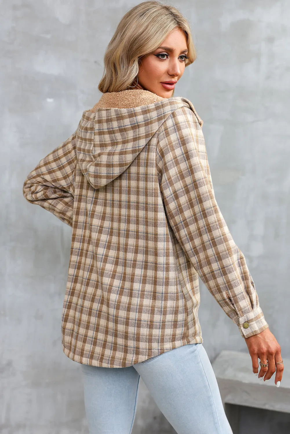 Women's Plaid Pattern Sherpa Lined Hooded Shacket