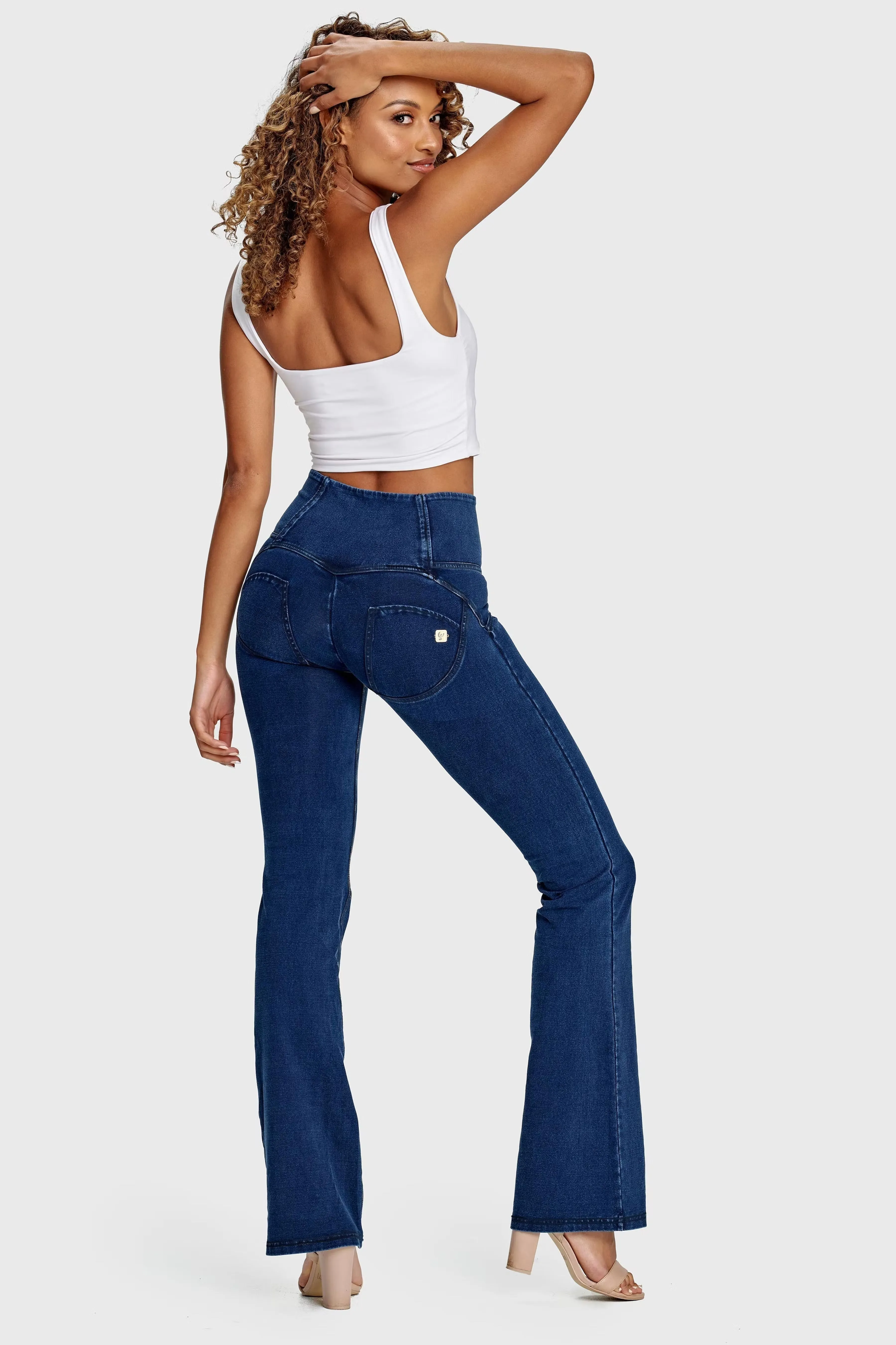 (WRUP11BHC002ORG-J0B) Blauwe WR.UP® Flared Jeans met een Hoge Taille en Knoopsluiting