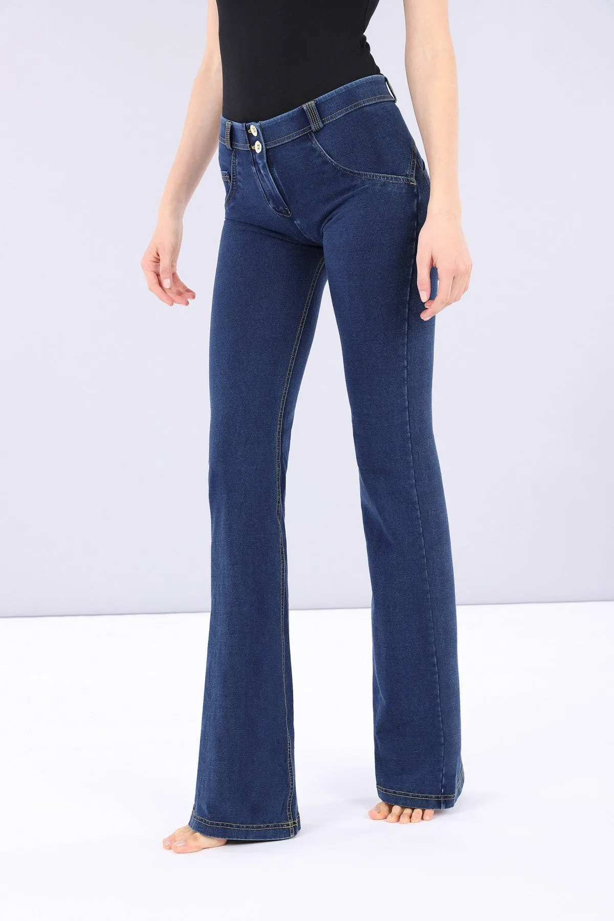 (WRUP11RC002ORG-J0Y) Blauwe WR.UP® Flared Jeans met een Regular Waist